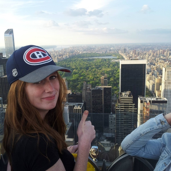 Meet your Posher, Brooke - Picture 1 of 1